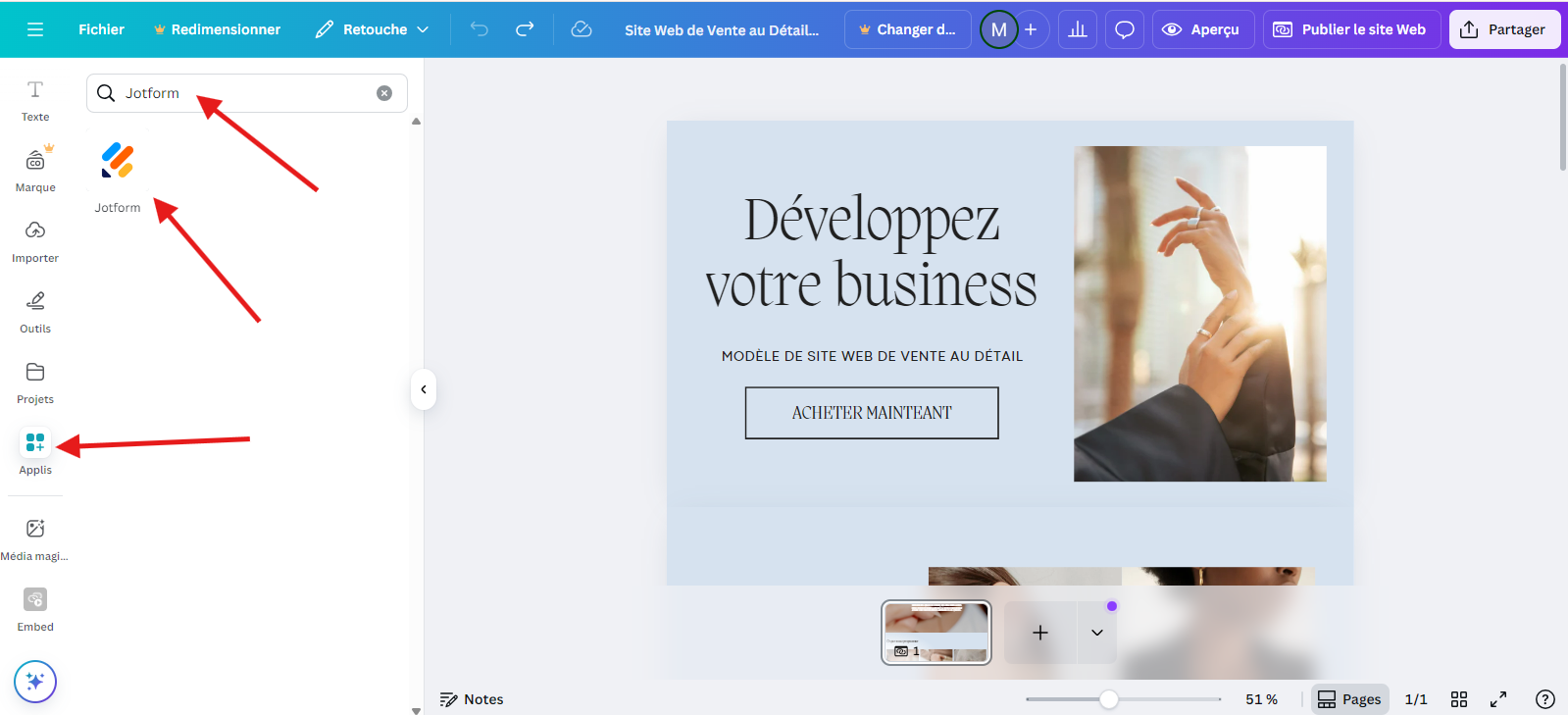 Capture d’écran d’un projet de site Canva avec des flèches pointant vers l'onglet des applications, la barre de recherche avec « Jotform » saisi, et l'icône de l'application Jotform