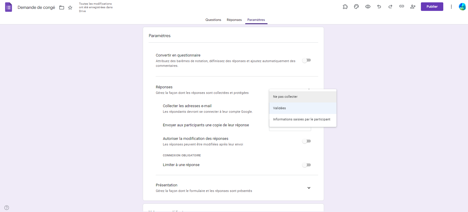 Capture d'écran du menu Paramètres de Google Forms sélectionnant Validées dans l'option Collecter les adresses e-mail