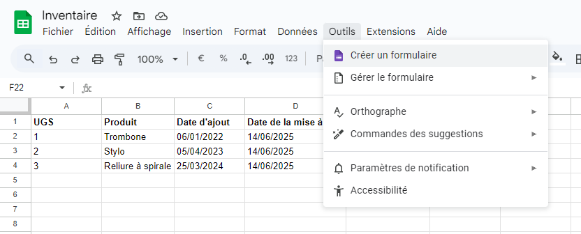 Capture d'écran de l'onglet Outils avec l'option Créer un formulaire dans Google Sheets