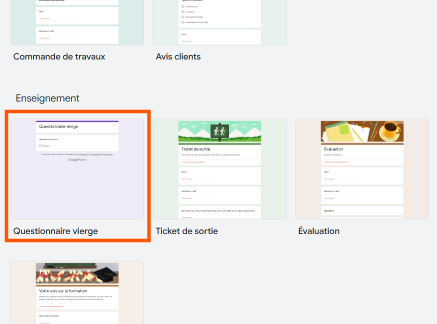 Capture d'écran montrant les options de modèles Enseignement dans Google Forms