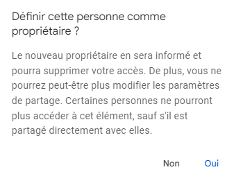 Capture d'écran de la fenêtre contextuelle de notification Google Forms Définir cette personne comme propriétaire ?