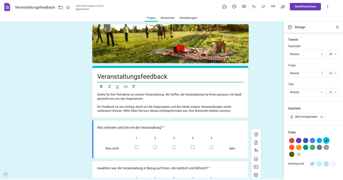 Designoptionen-Seitenleiste im Veranstaltungsfeedback-Formular 