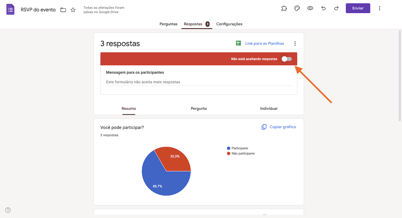 Captura de tela da guia Respostas no Formulários Google com a opção de aceitar respostas desativada