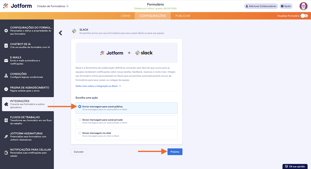 Captura de tela da integração do Slack no Jotform, com setas apontando para as opções de ação e o botão 'Próximo'