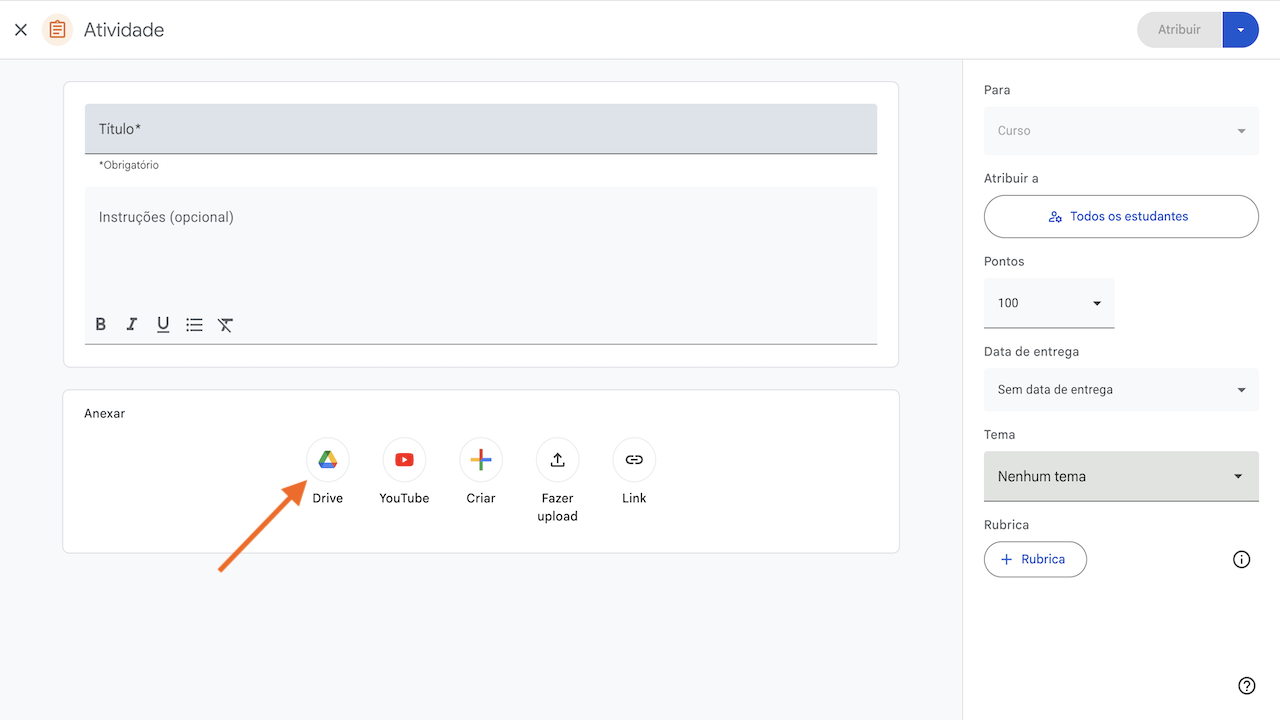 Captura de tela do Google Sala de Aula com uma seta apontando para o botão Drive