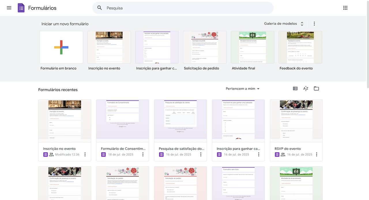 Seção "Iniciar um novo formulário" no Formulários Google