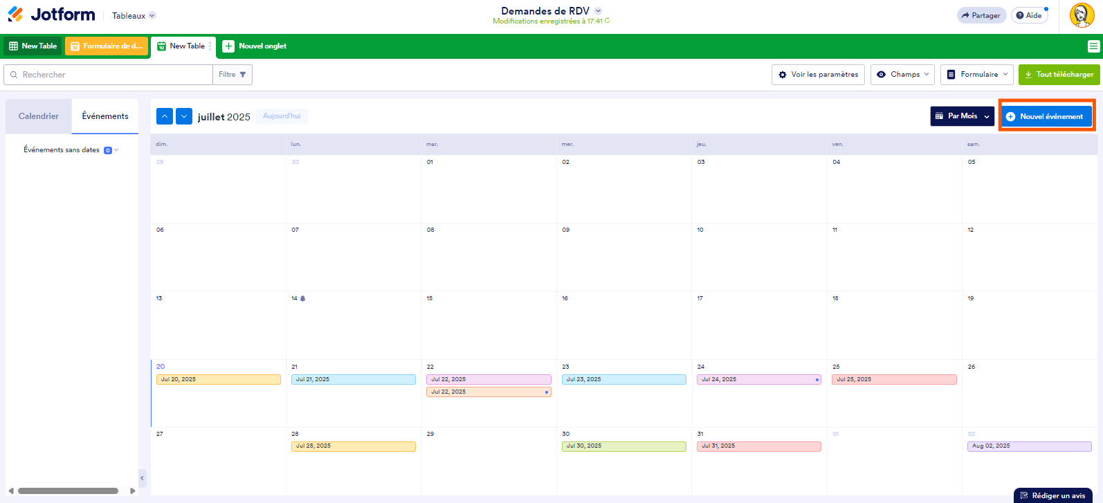 Capture du calendrier avec le bouton + Nouvel  événement encadré en rouge dans les Tableaux Jotform