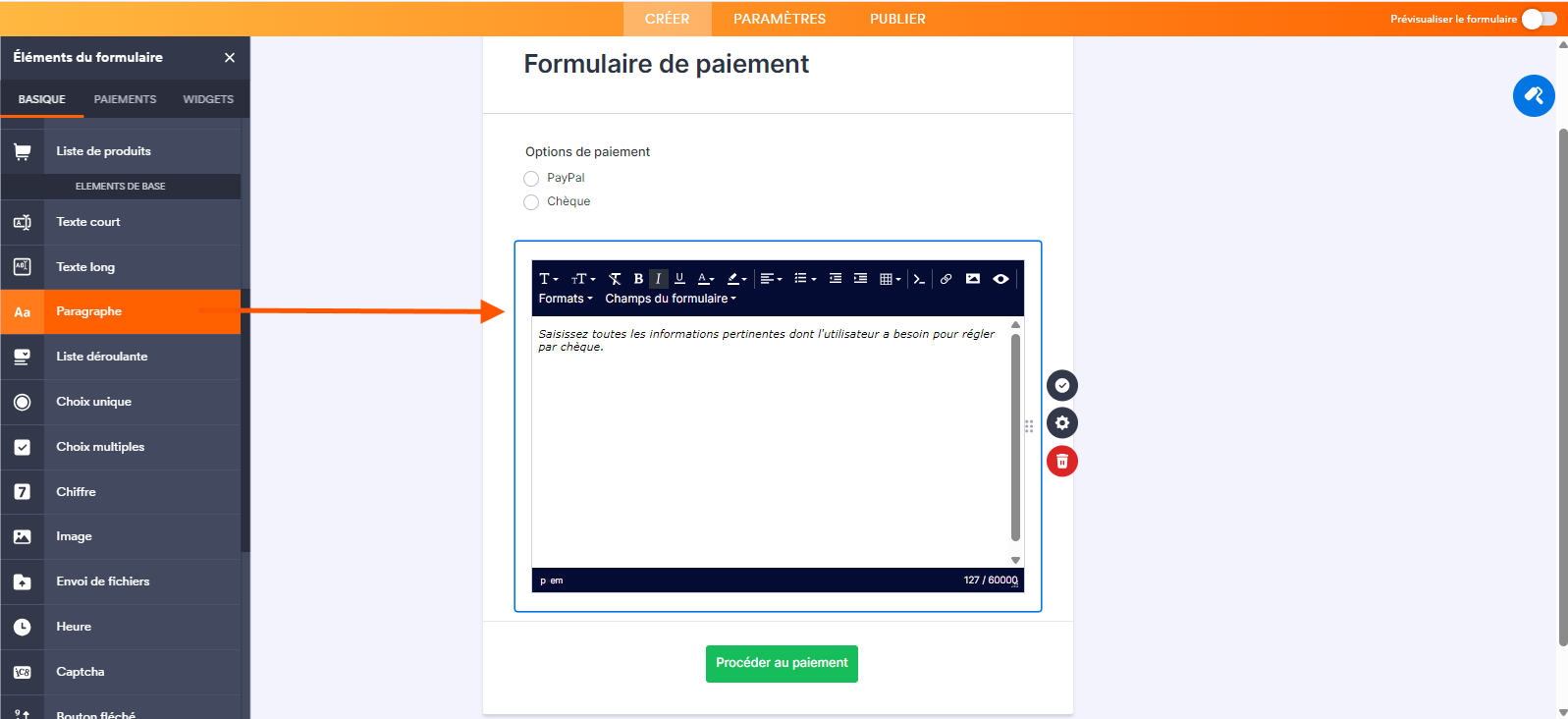 Capture d'écran du formulaire de paiement avec une flèche pointant depuis l'élément Paragraphe vers la création d'un Paragraphe dans le formulaire avec ce texte saisi « Saisissez toutes les informations pertinentes dont l'utilisateur a besoin pour régler par chèque