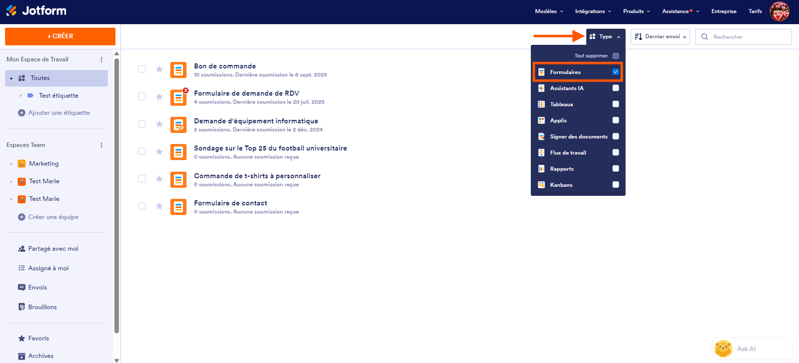 Capture d'écran de la page Mon Espace de Travail avec une flèche pointant vers le bouton Type en haut et un encadré autour de la seul case cochée càd celle des Formulaires