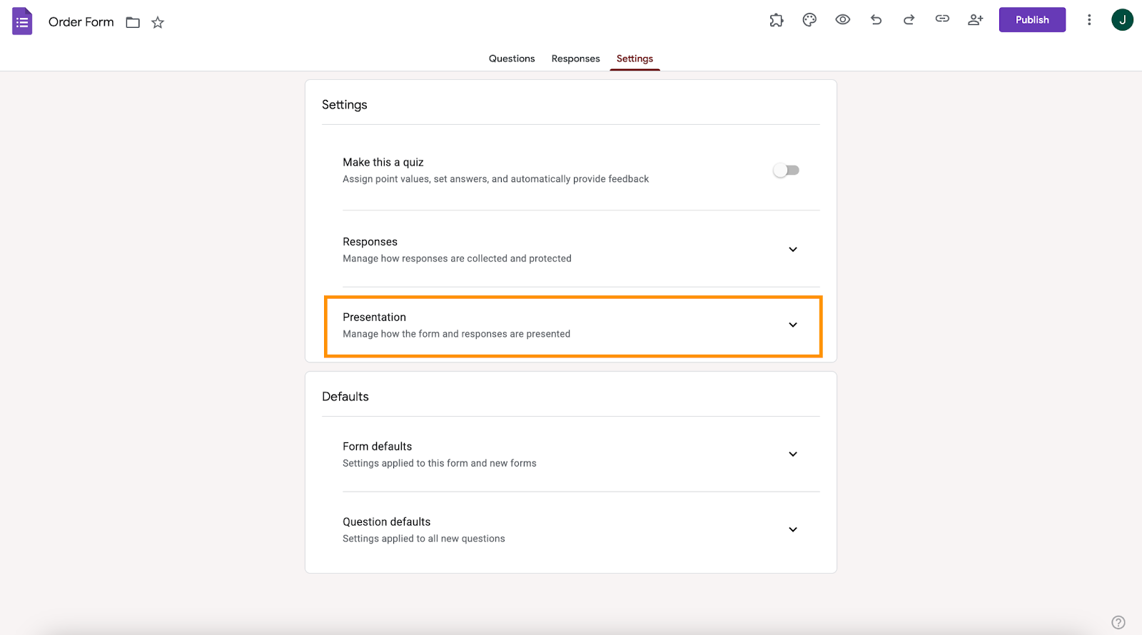 Google Forms interface showing the settings screen and the "Presentation" tab highlighted