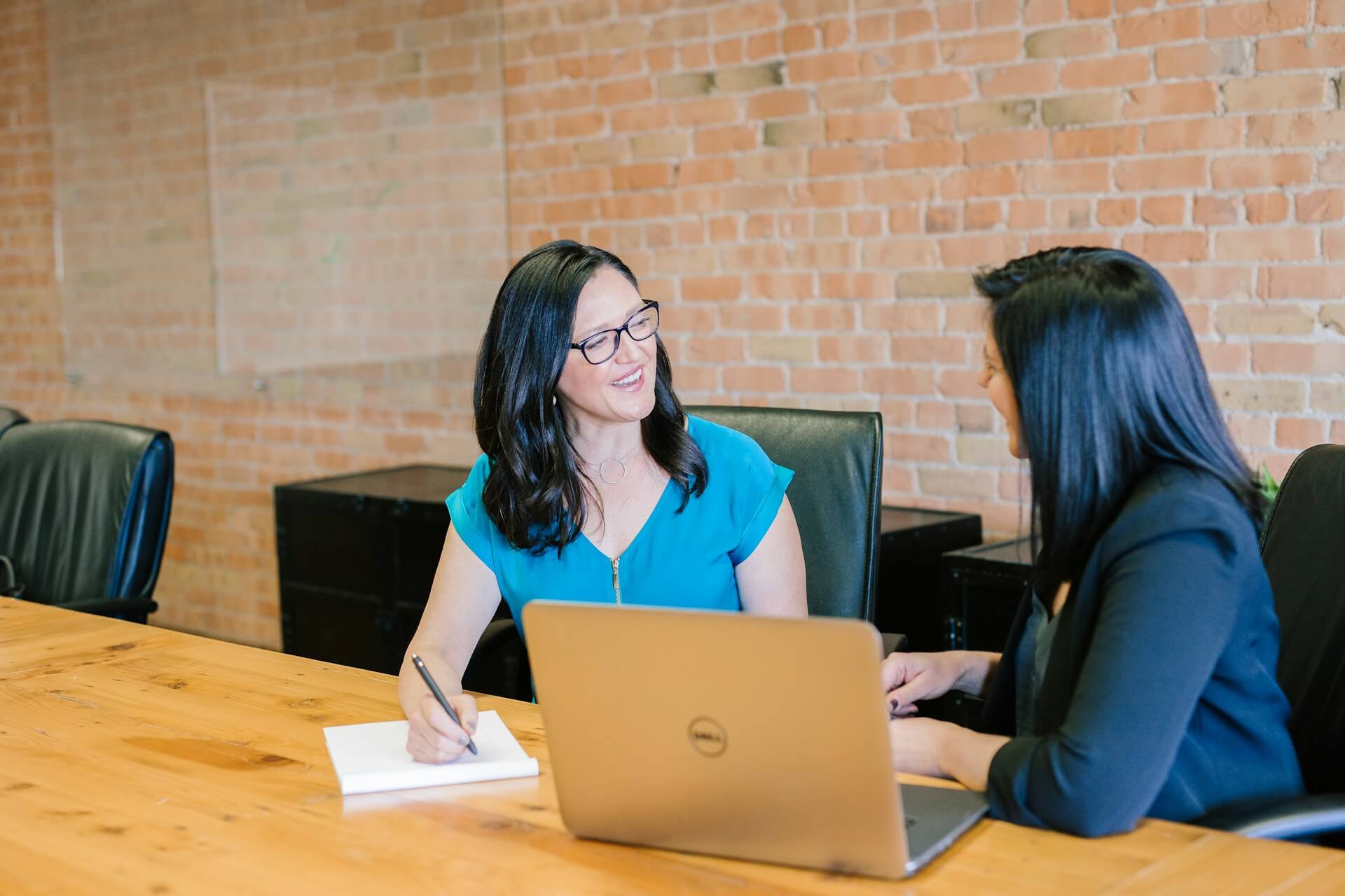 AI CRM: Industry adoption, benefits, and 5 must-have tools in 2025