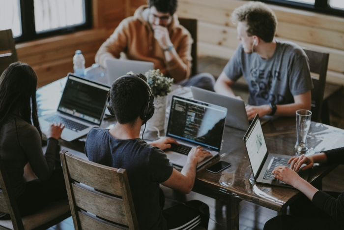 Top 16 Zendesk Suite competitors and alternatives in 2026