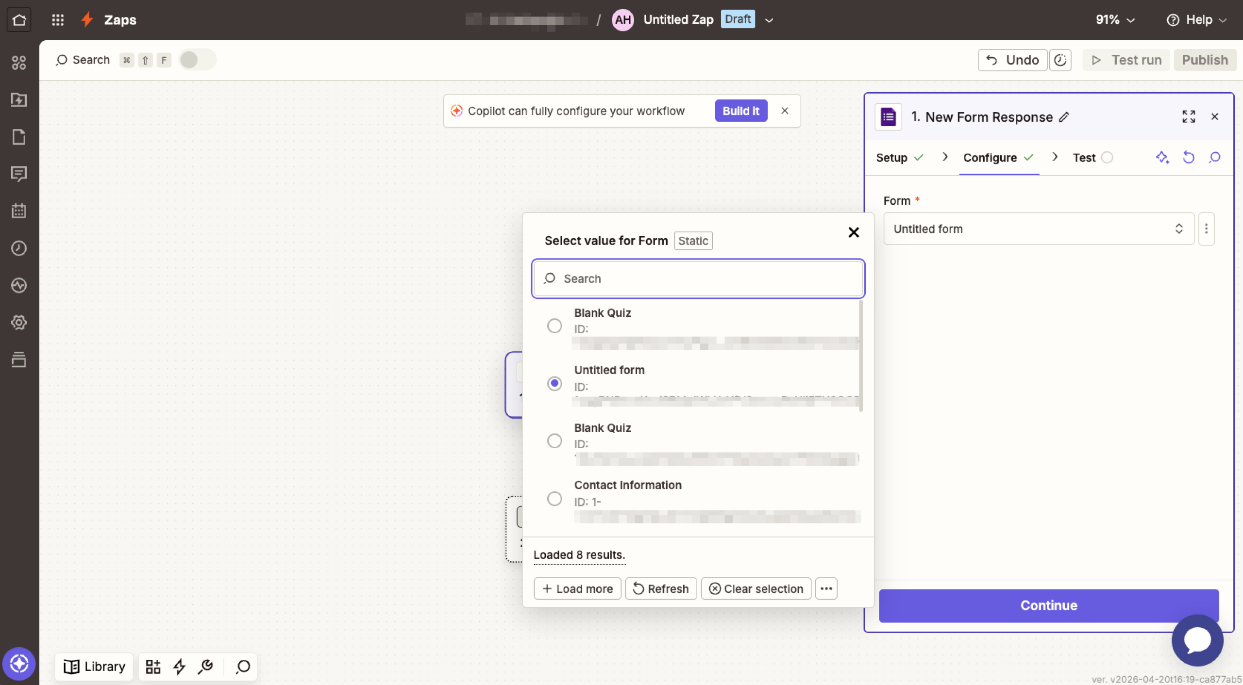 Capture d'écran du menu de configuration du déclencheur Google Forms dans Zapier avec la fenêtre Sélectionner la valeur pour le formulaire