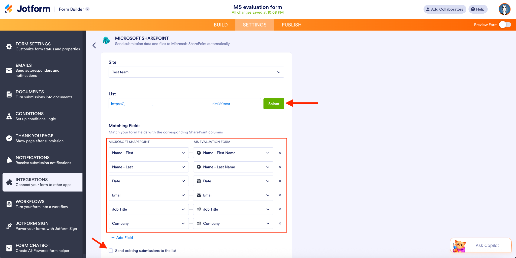 Capture d'écran de l'interface Microsoft SharePoint dans le Générateur de formulaires Jotform avec l'association des colonnes SharePoint aux champs de formulaire