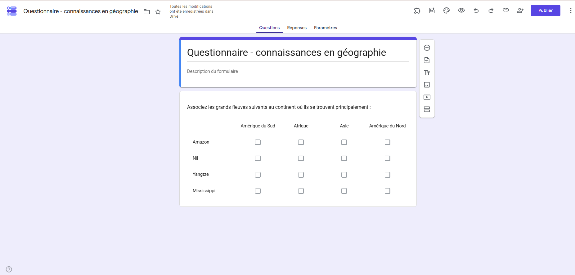 Capture d'écran d'un questionnaire de connaissances en géographie créé dans Google Forms avec une question de type Grille de cases à cocher